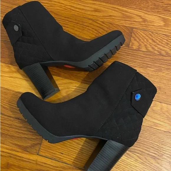 ANNE KLEIN BLACK BOOTIES - Picture 5 of 6